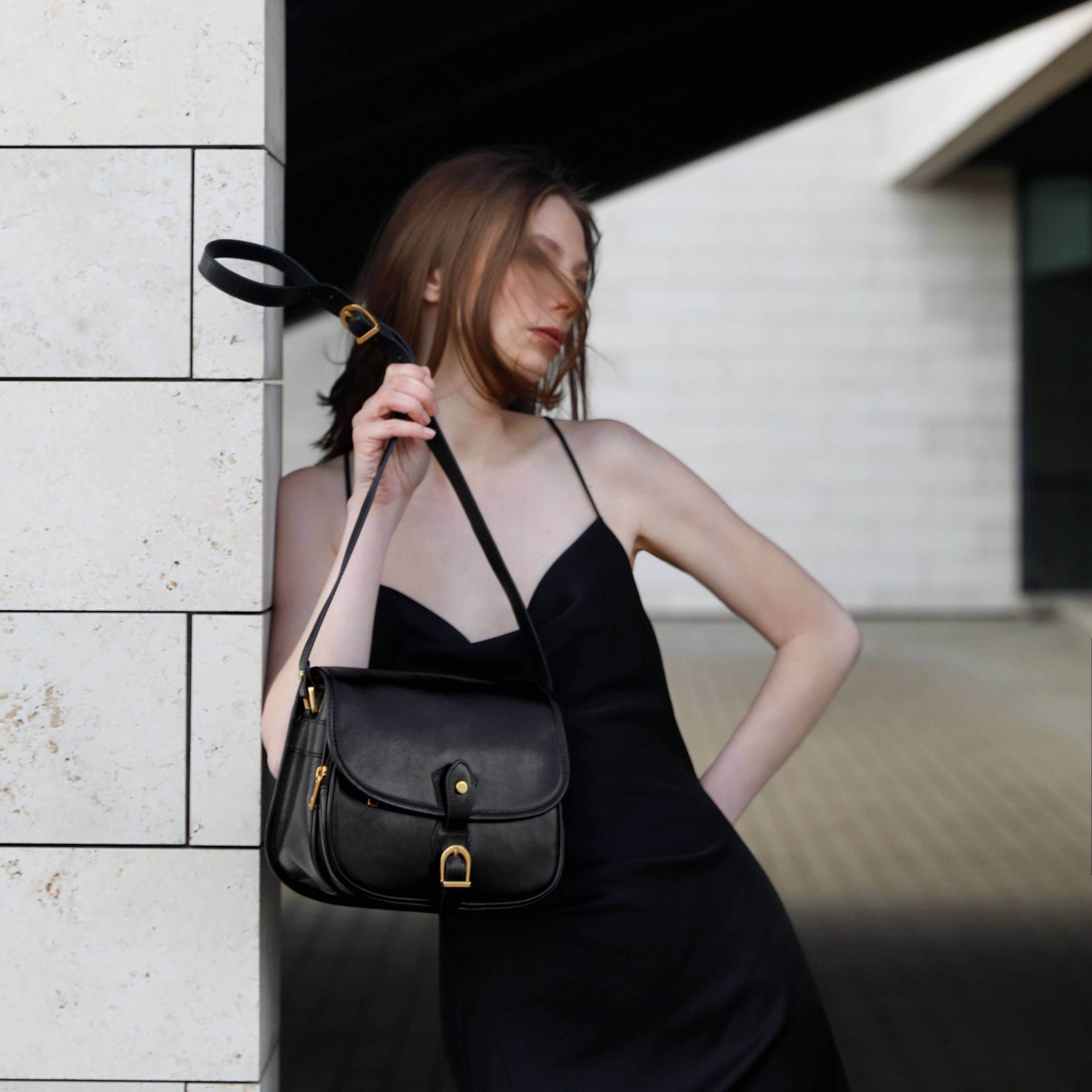 Genuine Italian Leather Handbag – Timeless Design – Ellar Nova