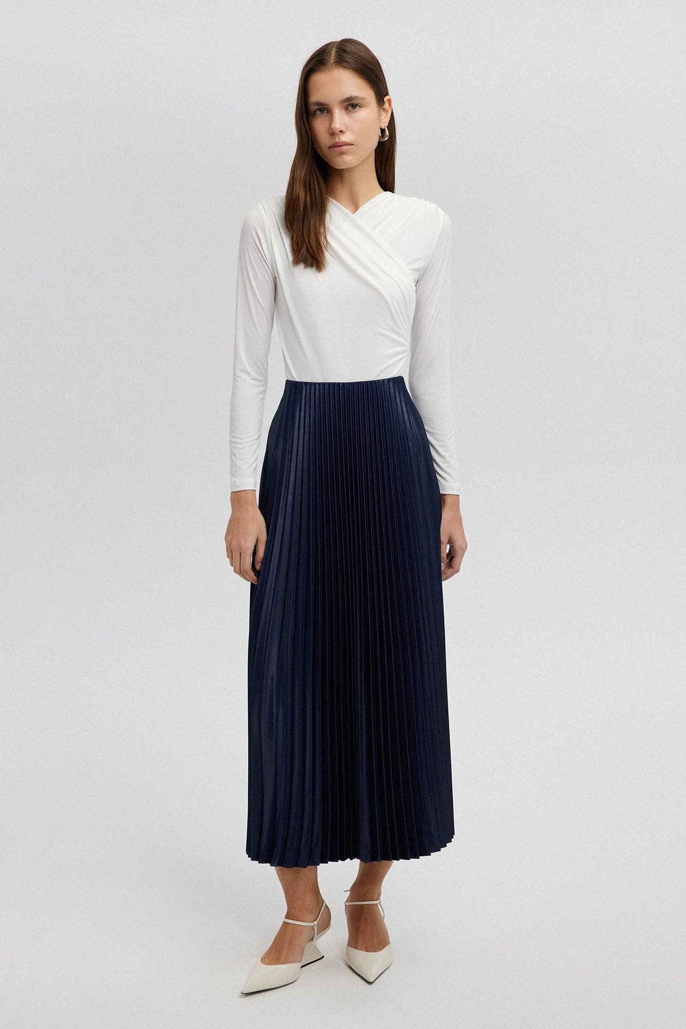 PLEATED SKIRT - MAXI LENGTH, HIGH WAIST