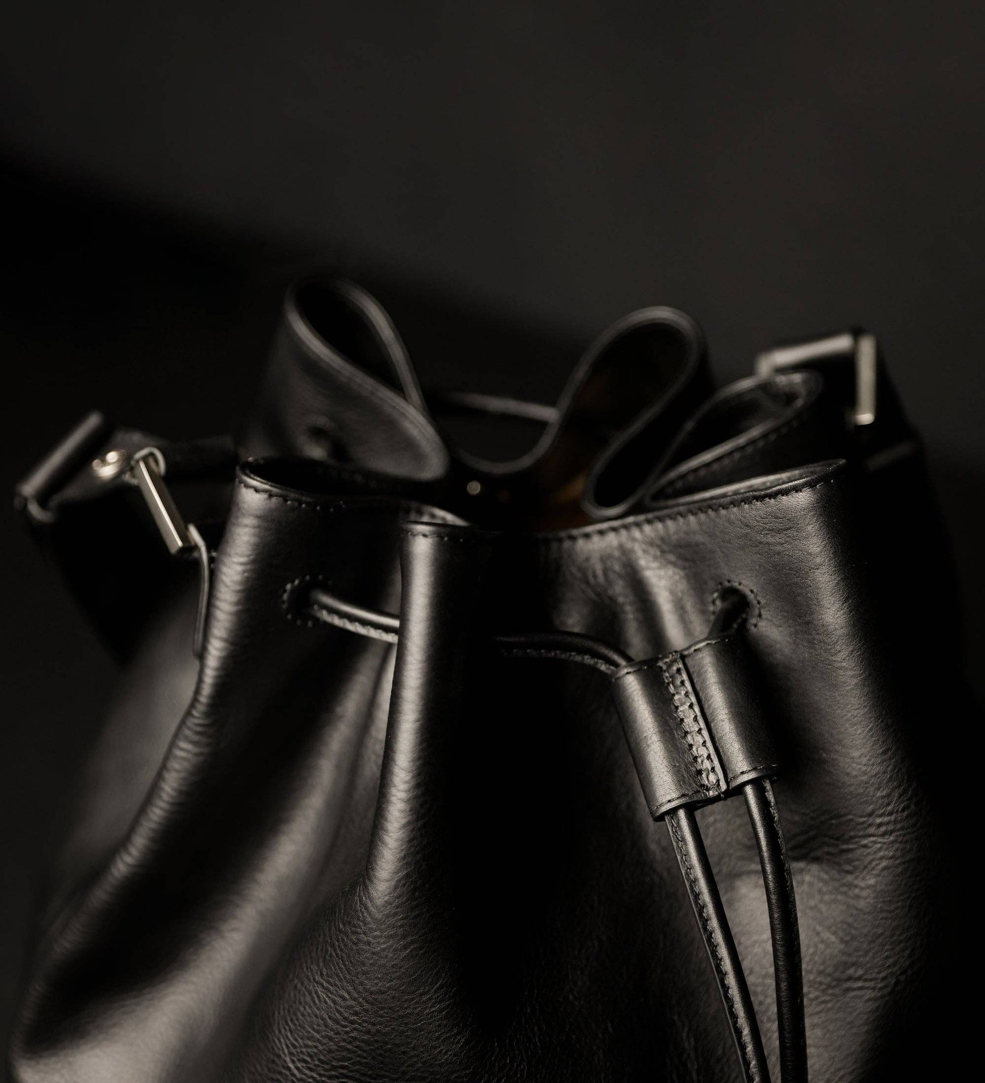 Genuine Italian Leather Handbag – Timeless Design – Ellar Nova