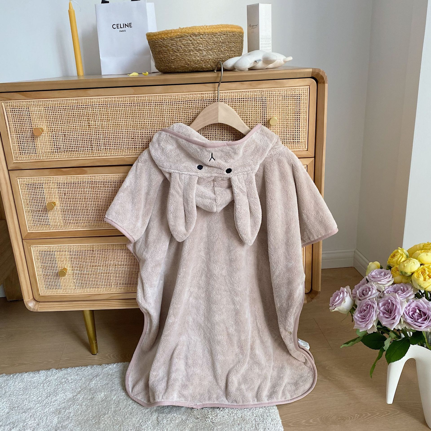 Annie & Charles® animals baby bathrobe