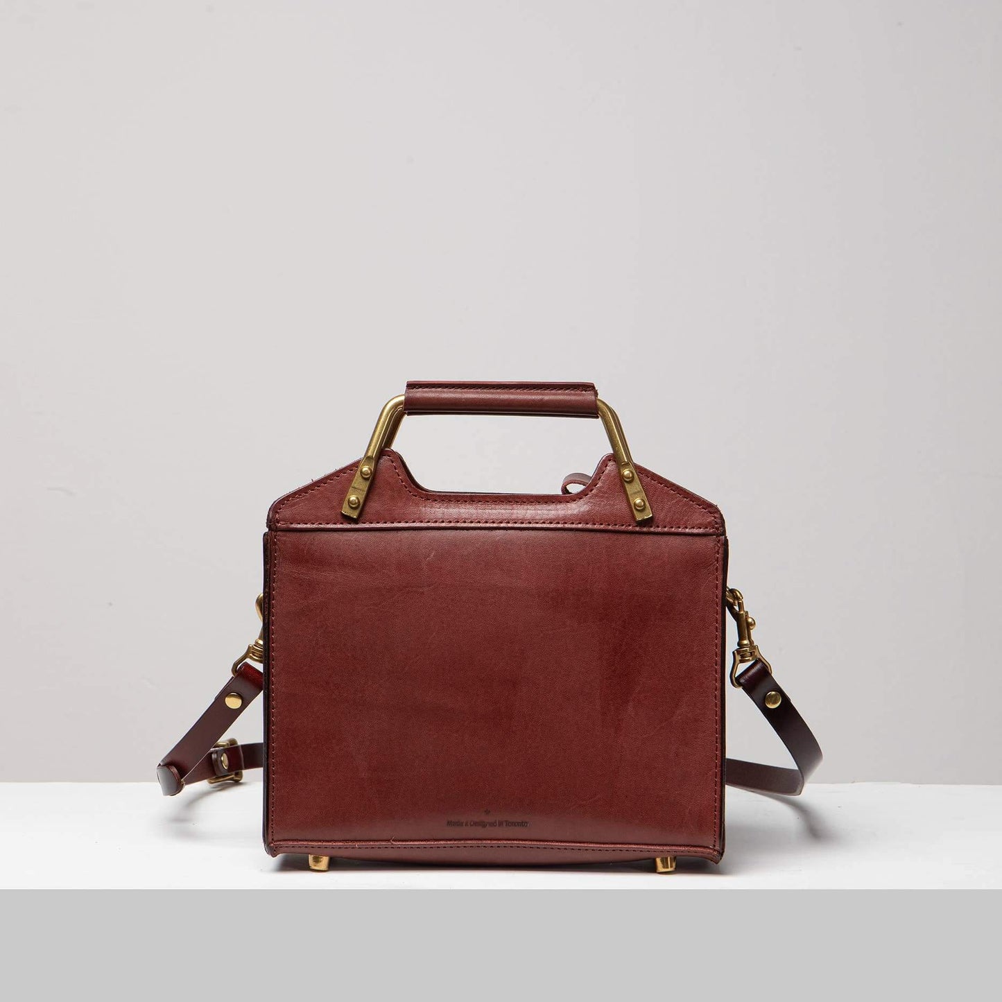 Neo Retro Small Crossbody
