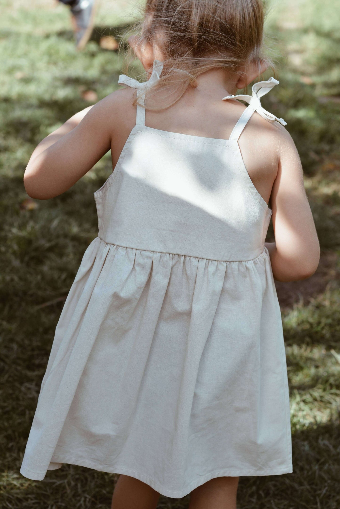 ESTELLE Dress – Beige Cotton with Embroidered Pockets