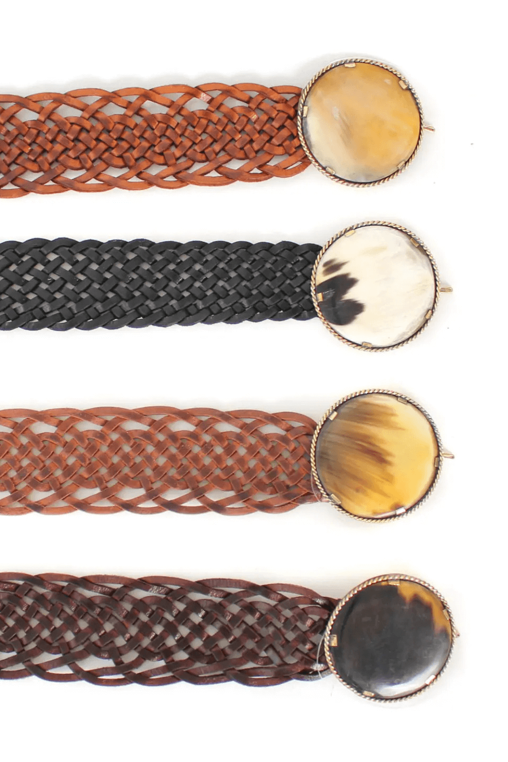 Round Buckle Cream Medallion Leather Belt