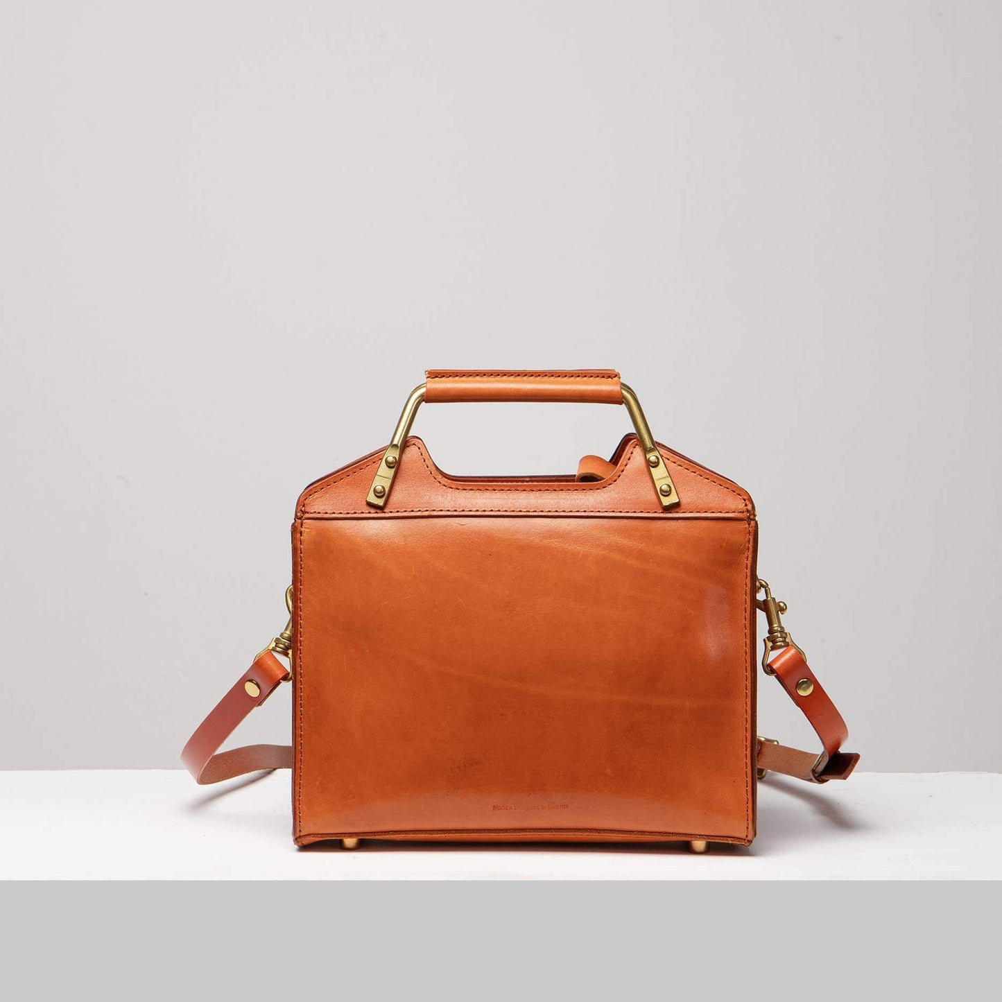 Neo Retro Small Crossbody
