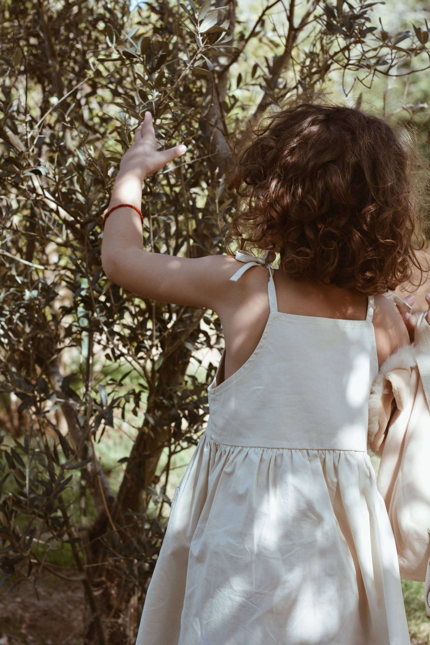 ESTELLE Dress – Beige Cotton with Embroidered Pockets