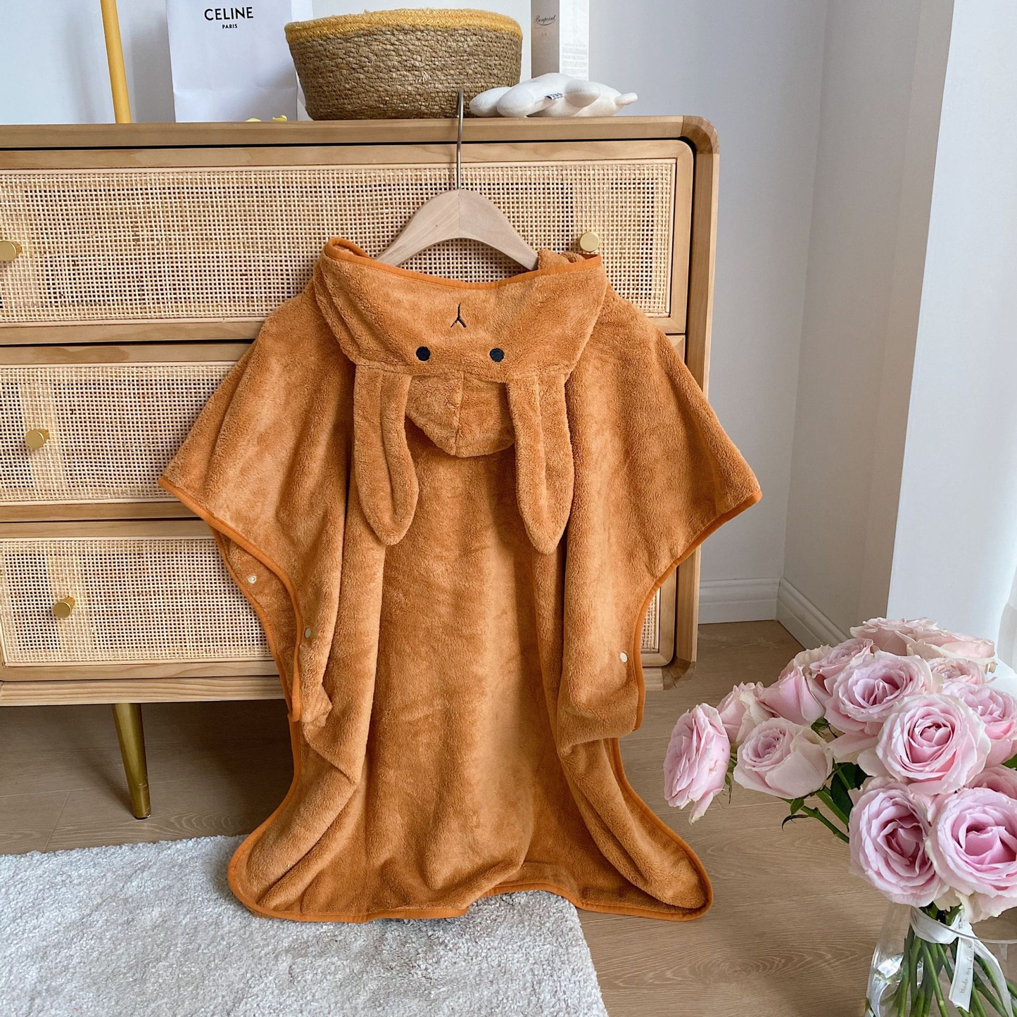 Annie & Charles® animals baby bathrobe