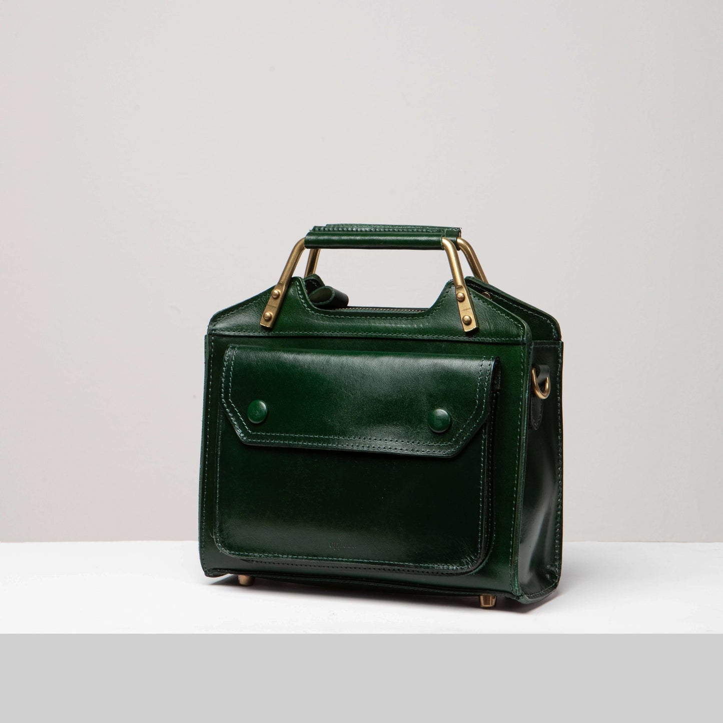 Neo Retro Small Crossbody