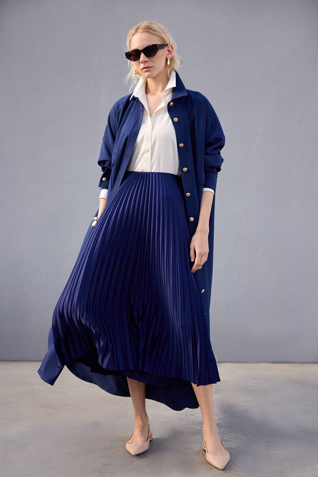 PLEATED SKIRT - MAXI LENGTH, HIGH WAIST
